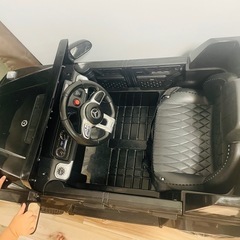 子供用 電動乗用カー ブラック リモコン付きの画像