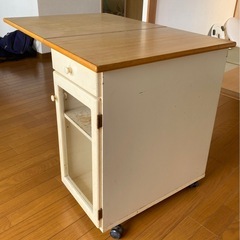 折りたたみキッチンテーブルの画像