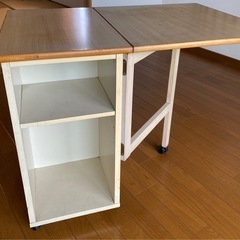 折りたたみキッチンテーブルの画像
