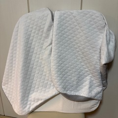 【ニトリ】肩・首・背中も支える枕【おまけ:替えのカバー1枚】の画像