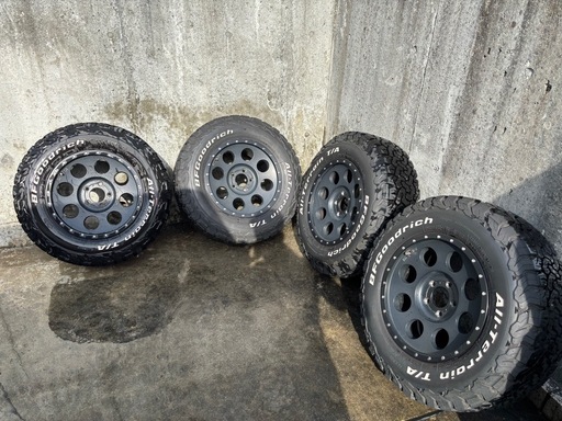 タイヤホイールセット　ソリッドレーシング　BFグッドリッチ