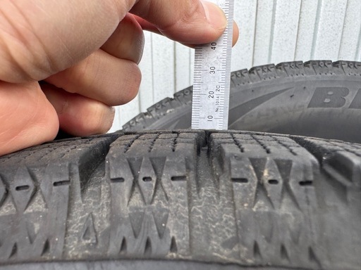 スタッドレスタイヤ　ホイール付　155/65R14  4本
