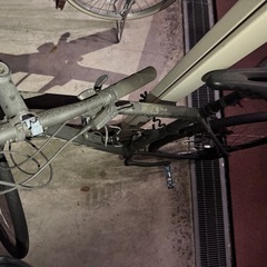 自転車ブランドTREKのアルミ製クロスバイクの画像