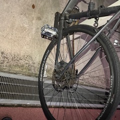 自転車ブランドTREKのアルミ製クロスバイクの画像