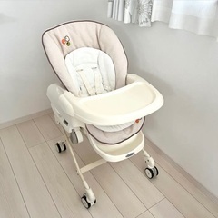 コンビ ベビーステーション　ハイローチェア　手動