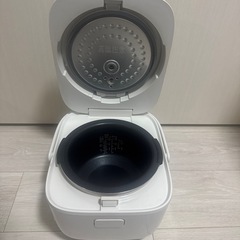 炊飯器の画像