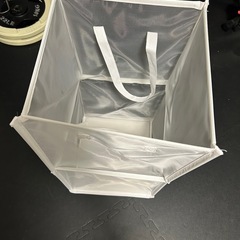 会う約束不要　ほぼ新品　折りたたみ　自立するランドリーバスケットの画像