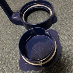 ピッチャー2本の画像