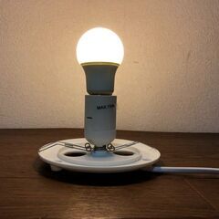 イケア FADO テーブルスタンド 球体ホワイト硝子 LED電球付き テーブルランプ美品 IKEA of Sweden 間接照明の画像