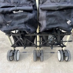 【双子用ベビーカー】カトージ　hugme twinの画像