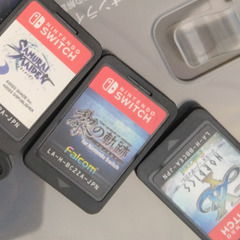 美品　　スイッチ本体とソフトジャンク品の画像