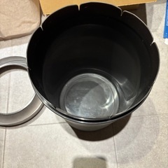 ゴミ箱の画像