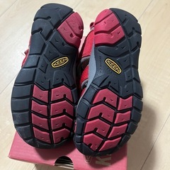 KEEN 子供用サンダル　レッド　17.0cmの画像