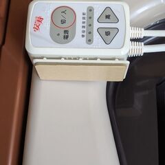介護用品　ポータブルトイレ　アロン化成　安寿　家具調トイレセレクトRはねあげ　暖房便座仕様の画像