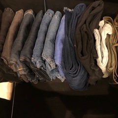 ジーンズ、ショートパンツ、スカートの画像