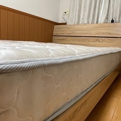 早い者勝ち！【美品】ダブルベッド マットレスの画像