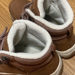 Trespass ブーツの画像