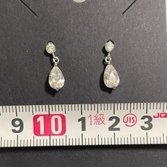 ゆらゆらピアス300円の画像