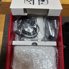 ほぼ新品ニンテンドースイッチ有機ELセットの画像