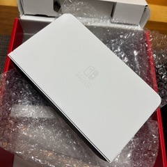 ほぼ新品ニンテンドースイッチ有機ELセットの画像