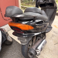 マジェスティ125の画像