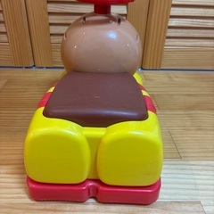 アンパンマン 乗用　アンパンマンカーの画像