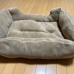 ペット用ベッド  ふわふわ冬用       ベージュの画像
