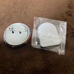 Ado くら寿司　バッチ　グッズ　の画像