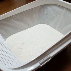 【未使用】猫トイレ。OFTストアの メガトレー。本体・専用ライナー・猫砂セット。の画像