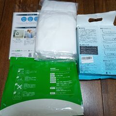 【未使用】猫トイレ。OFTストアの メガトレー。本体・専用ライナー・猫砂セット。の画像
