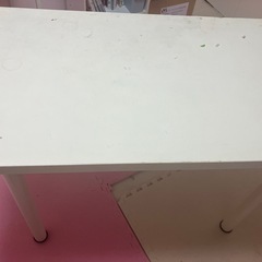 IKEA テーブル　白の画像