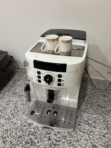 エスプレッソマシン　コーヒーメーカー