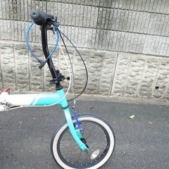 折りたたみ自転車の画像