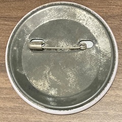 掛布の缶バッジの画像