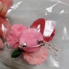 ブローチ　花柄の画像