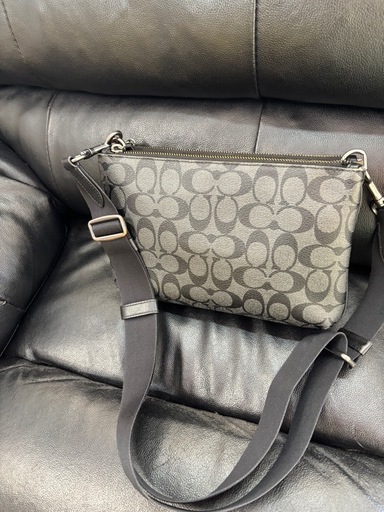 ⭕️コーチ斜め掛けショルダーバック　希少ダブルカラー