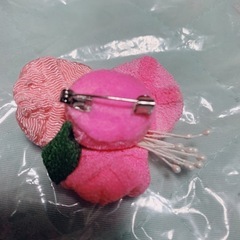 ブローチの画像