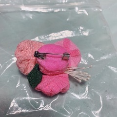 ブローチの画像
