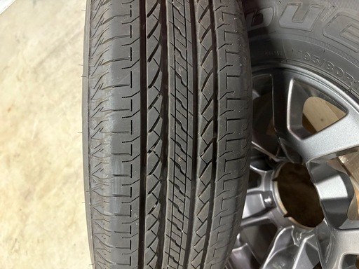 夏タイヤ　195/80R15ホイール付き