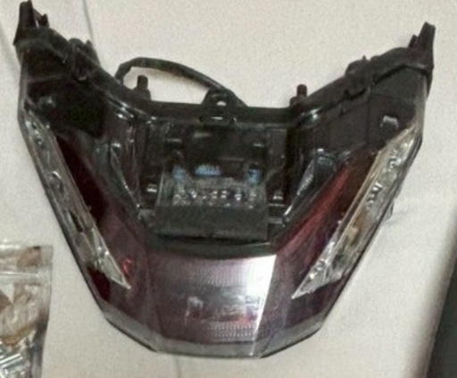 pcx 05テールランプ