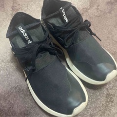 adidas   アニマル柄 スニーカーの画像