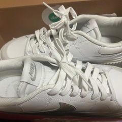 １回使用 NIKE ナイキ W COURT LEGACY LIFT ウィメンズ コート レガシー リフト WHQ2307 100WHT/M SILV サイズ24㎝の画像