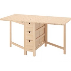 IKEA ダイニングテーブルの画像