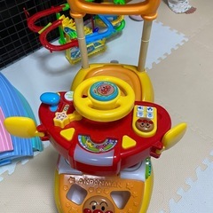 アンパンマン よくばりビジーカーDX 足けリ乗用玩具 押し棒ガード付き 乗用玩具 手押し車 0歳 1歳 赤ちゃん おもちゃの画像