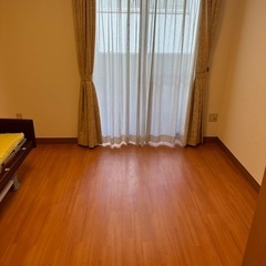 キャバクラで働いている方にお聞きしたい事あります。