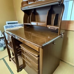 ★ ITOKI 木製学習机 イトーキクレビオの画像