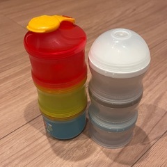 ピジョン 哺乳瓶 & 粉ミルクケース 2個セットの画像