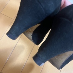 BOUTIQUE OSAMI ブラック ハイヒールパンプス　22.5の画像