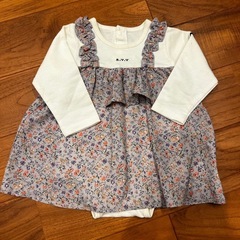 ベビー服　ロンパース　女の子　70〜80の画像