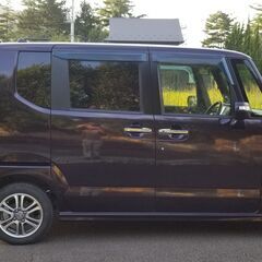 総額お支払い17万円!(^^)!H28年ホンダN-BOXカスタムGLパッケージ★4WD★左電動スライド★ナビ／フルセグTV／バックカメラ／ETC★車検2年受け渡し!(^^)!（の画像